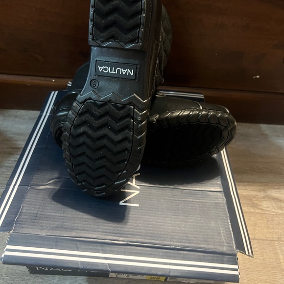 Nautica Black Duck Boots for Women size 6 - Picture 4 of 5